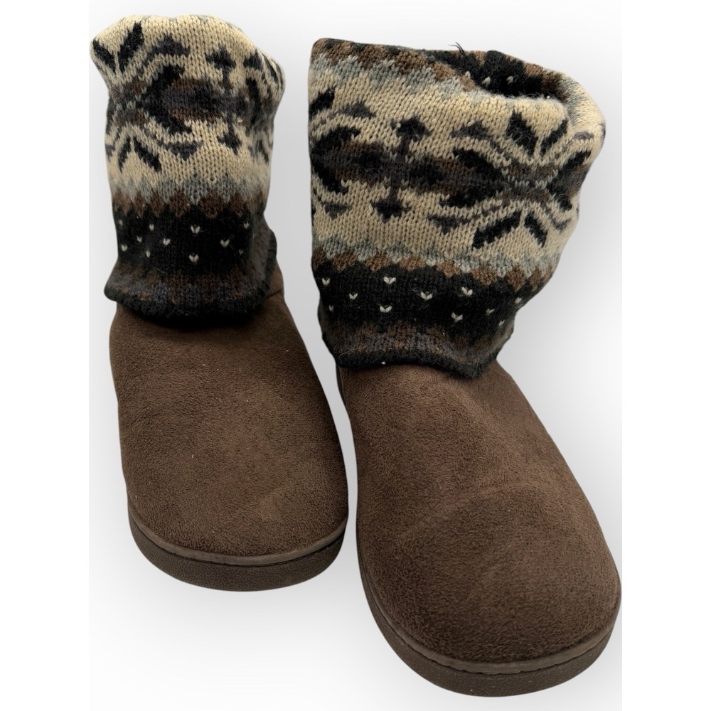 Size 7-8 Womens muk luk boots grey slipper boots Fair Isle Snowflakes